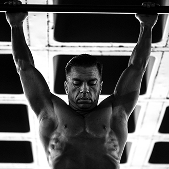 Echedey Pérez haciendo ejercicio en el gimnasio
